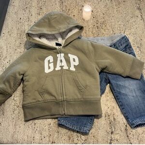 Baby Gap Boys Outfit Olive Green Hoodie & Jeans 6-12 Months